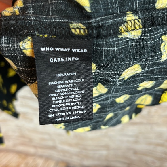 Who What Wear Floral Shirt Medium - Picture 7 of 7